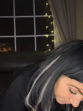 LittleMissEeve Chat XXX live