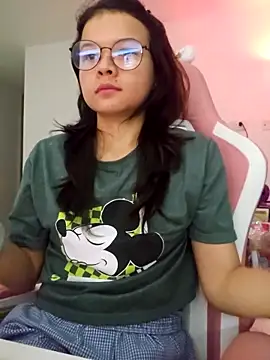 azumiichan Adlı Modelin Canlı XXX Sohbeti