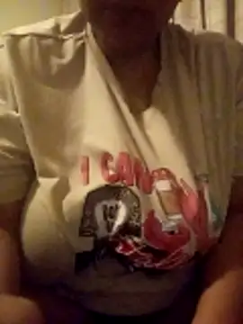 LaReineCleo Chat XXX in diretta