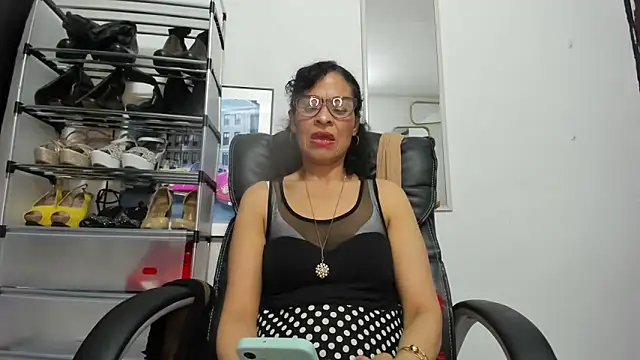 Aries_Mature's Webcam Show