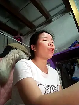 Ivy_Trix2のライブXXXチャット