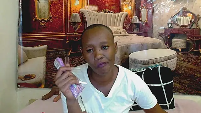 Živý XXX chat EbonyOlive69