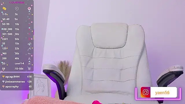 Liah__19 élő XXX-chatje