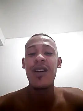 Magrinhodelicia011 Webcam show