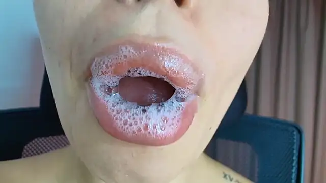 XXX chat uživo modela lisbet21x