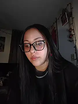 Bella-Gema's Live XXX Chat