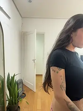 Nikatsu Chat XXX in diretta