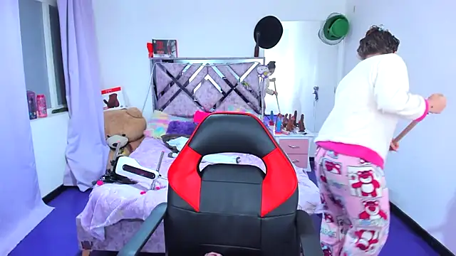 Czat XXX na żywo – Luna_Analya