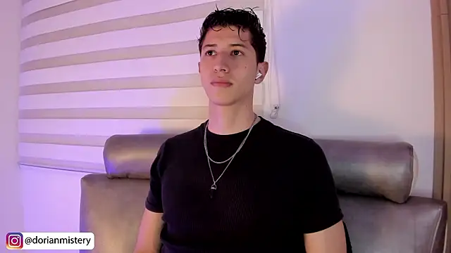 Chatroom XXX en direct de Dorianmistery2322_