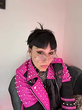 Živý XXX chat Ravenna666_