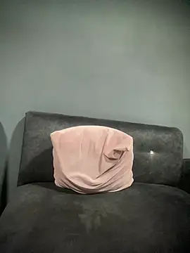 Berry_Bans' Live XXX Chat