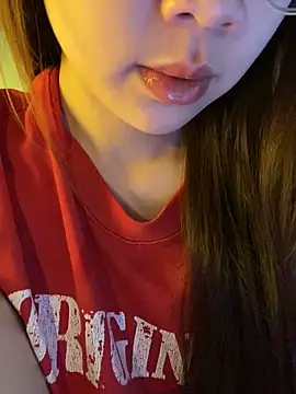 Uyennii02 Chat XXX in diretta