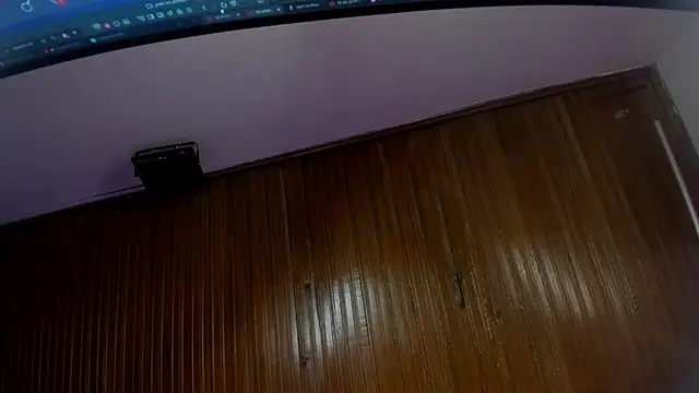 alice_kingsley_ Adlı Modelin Canlı XXX Sohbeti