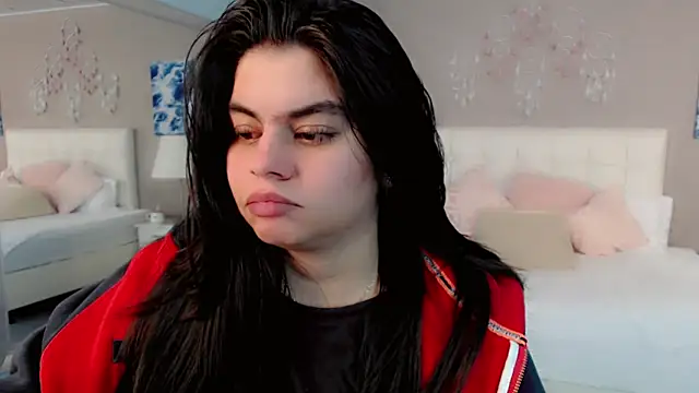 _Maddison_Ivanova_ Adlı Modelin Web Kamerası Şovu