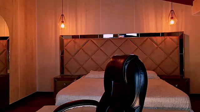 AgathaKondo_ Chat XXX in diretta