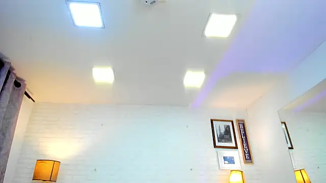 Chat XXX en directo de JenniferAuriston