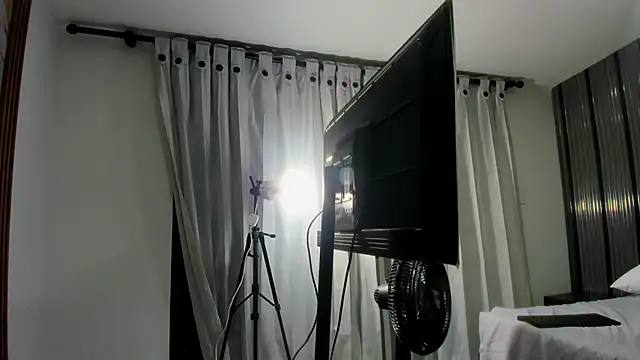 alanna_vega19's Live XXX Chat