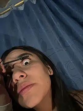 Chat +18 de LOLA_BOOBSS ao vivo