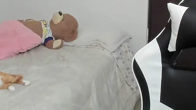 __Emma__11__Lecat_: απευθείας συνομιλία ΧΧΧ