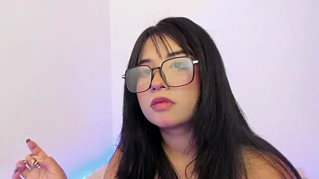 Lilith_salvatoree Adlı Modelin Canlı XXX Sohbeti