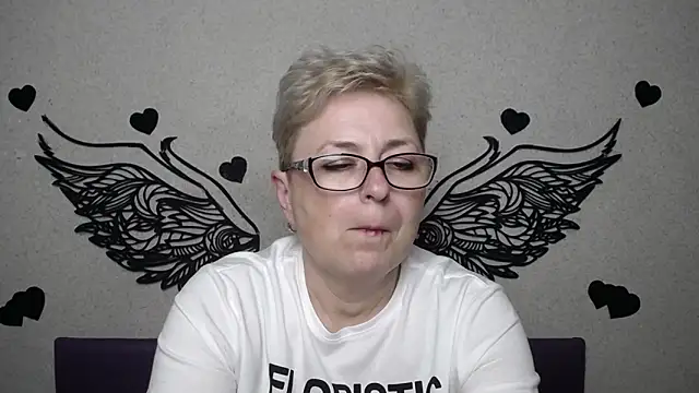 EmiliaGree Live XXX-Chat