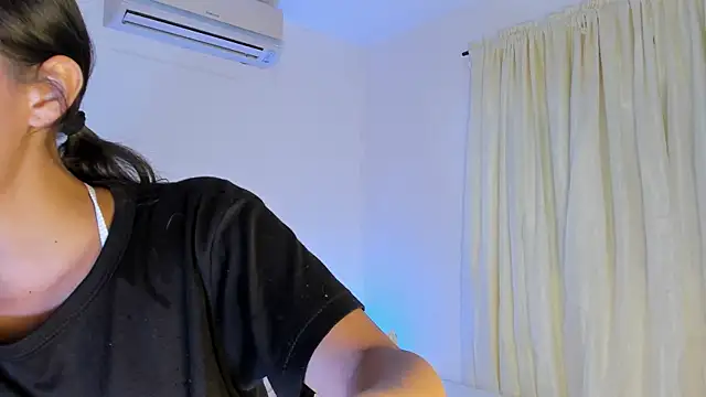 ninaht Adlı Modelin Canlı XXX Sohbeti