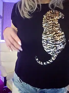 XXX chat uživo modela LadyTouch