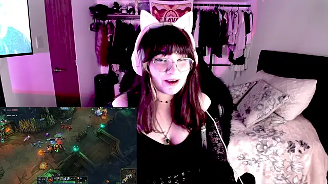 Živý XXX chat ElyNoiruwu