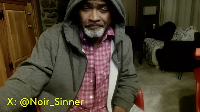 sinnernoir: διαδικτυακό σόου στην κάμερα