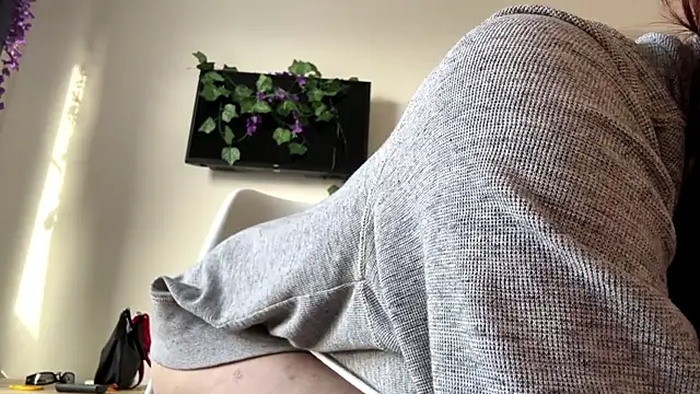 EunTurton Webcam show