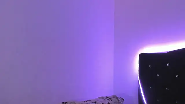 Laurenn_Sweet élő XXX-chatje