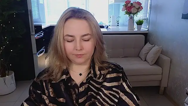 Mira_Mermayd Chat XXX in diretta