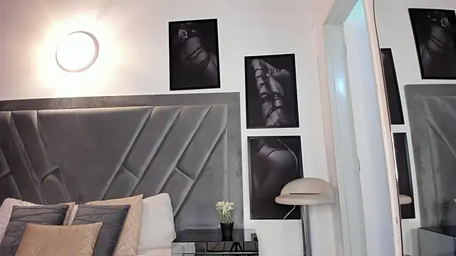 Chat +18 de brenda_nova18 ao vivo