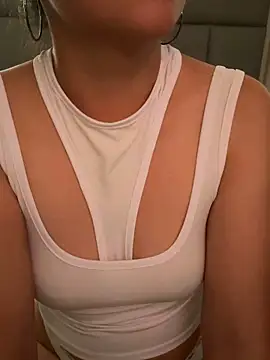 Chat +18 de Alessandra-Mex92 ao vivo