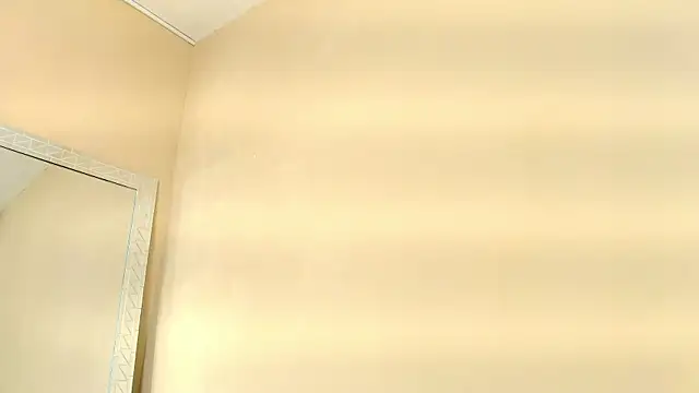 Chat +18 de MayaBaker ao vivo