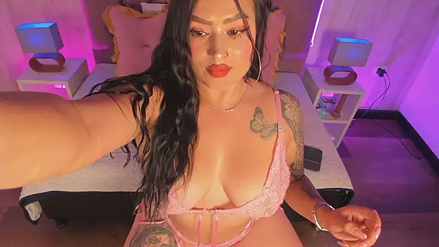 Chat +18 de Kendra_kobein ao vivo