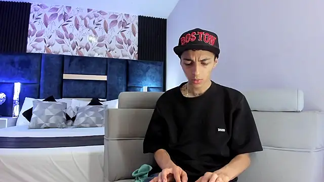 دردشة NickandAbby_ الجنسية المباشرة