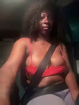 Chat XXX ao vivo de MadameMuse