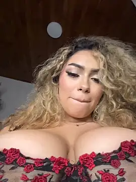 Maddy_Beluci's Live XXX Chat