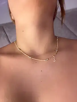 CyberMiaXXX Adlı Modelin Web Kamerası Şovu