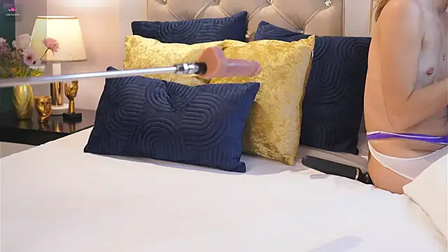 caroline_adams_: онлайн-секс-чат