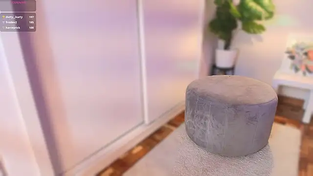 Jade-Naughty's Live XXX Chat