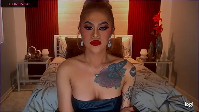 StellaStrong30のライブXXXチャット