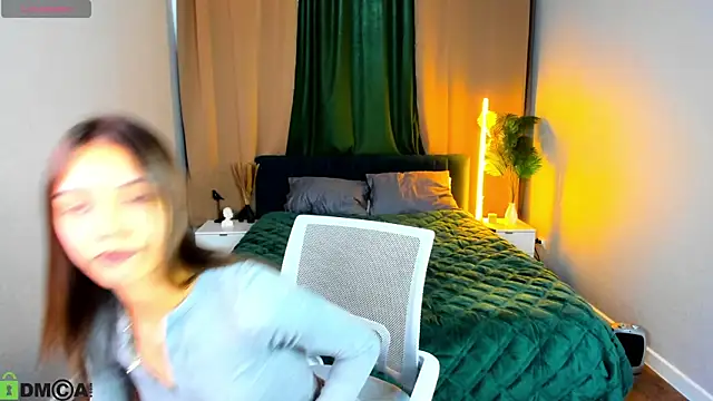 Tiffany-Grace Chat XXX live