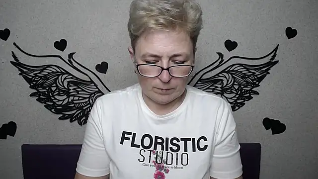 EmiliaGree 现  场XXX聊天