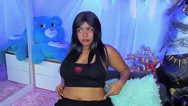 Angel_Belll Adlı Modelin Canlı XXX Sohbeti