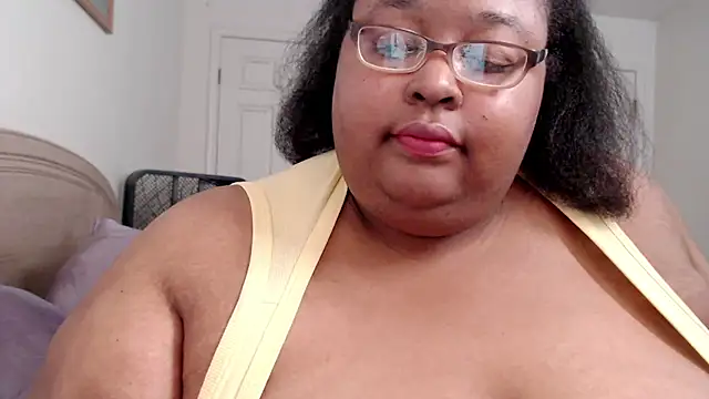 Loves_Aura webcam show