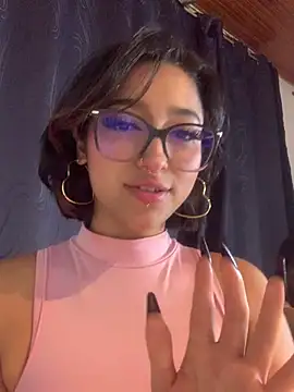 LilithMonette Adlı Modelin Canlı XXX Sohbeti