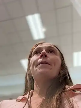 lunagirl13 即時 XXX 聊天