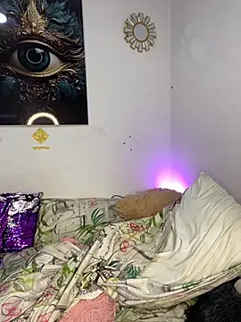 Chat +18 de SaharQamar ao vivo